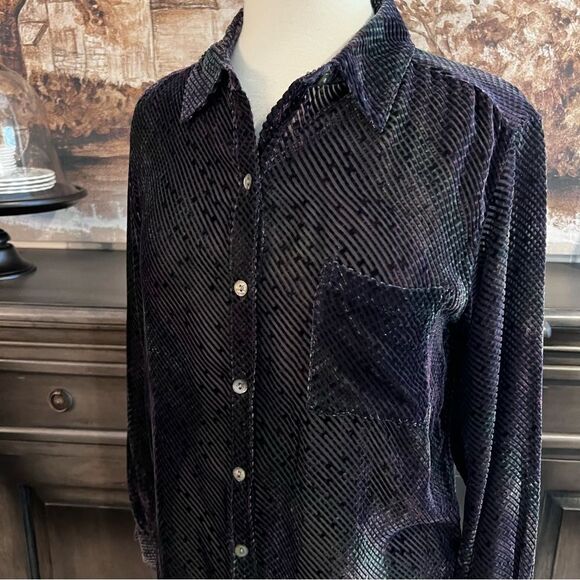 Chicos Design Sheer Long Sleeve Blouse Purple/Navy size 1 (8M) - Picture 1 of 9